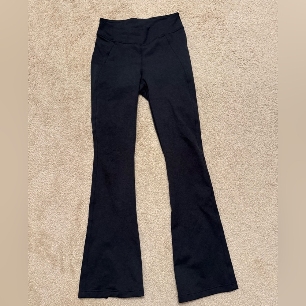 Softy Suedey Split-Hem High-Rise Mini-Flare Pant
Regular
